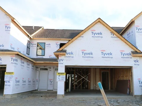 6406 Hamilton Woods Blvd N, Westerville, OH 43081