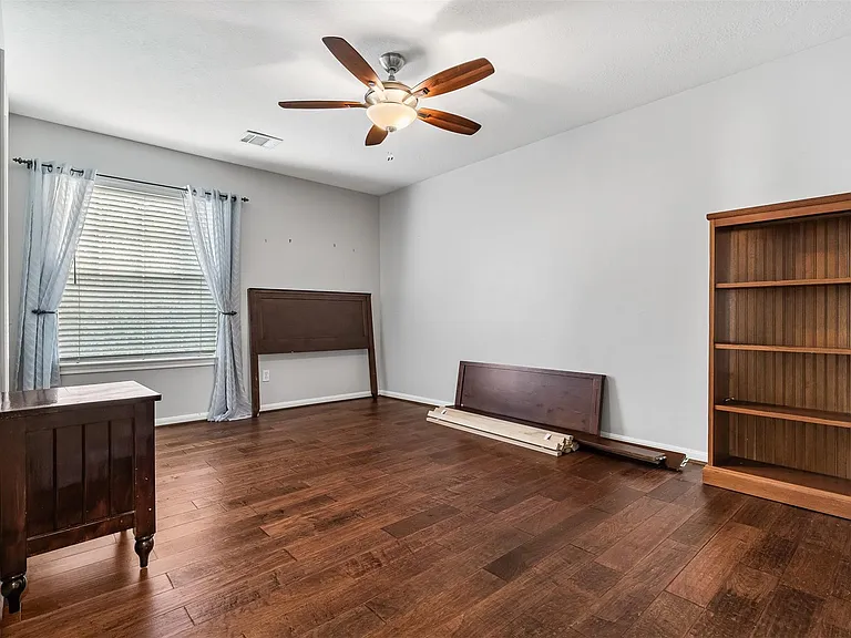 11 Winrock Pl — Photo 19