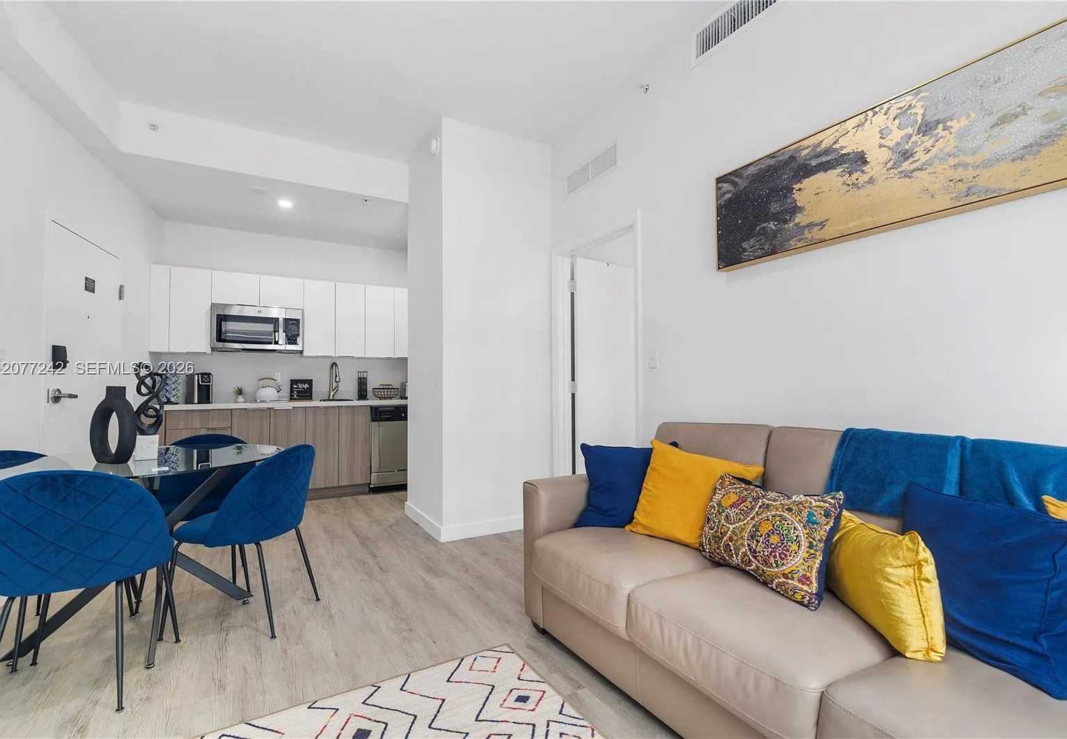 Wynwood Atriums Condo — Photo 1