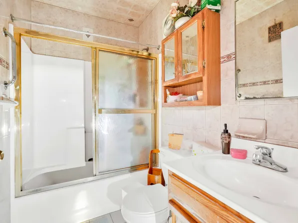 49 Hull Street image 18 of 29