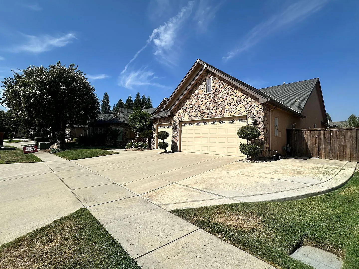 Spacious NW home coming soon! — Photo 4