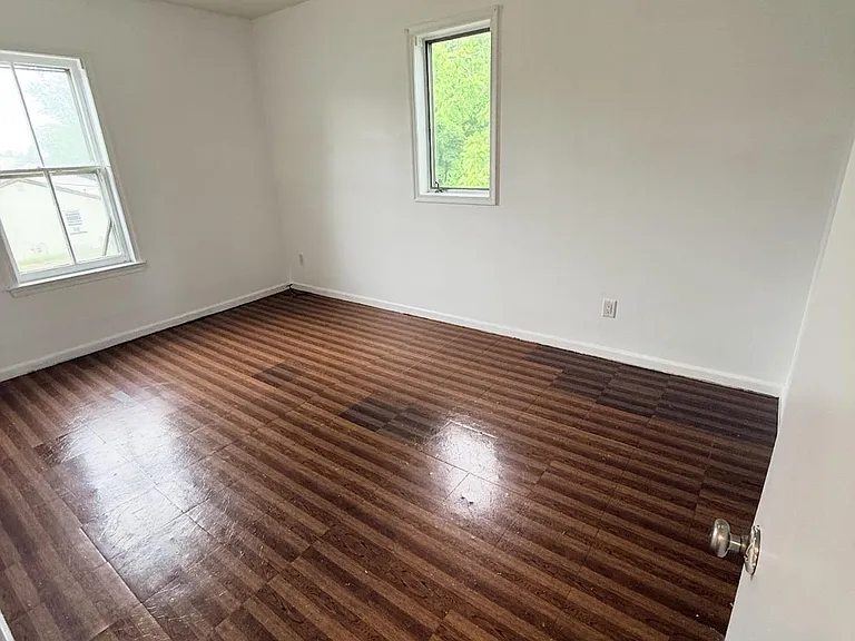 1134 E Park Ave — Photo 15