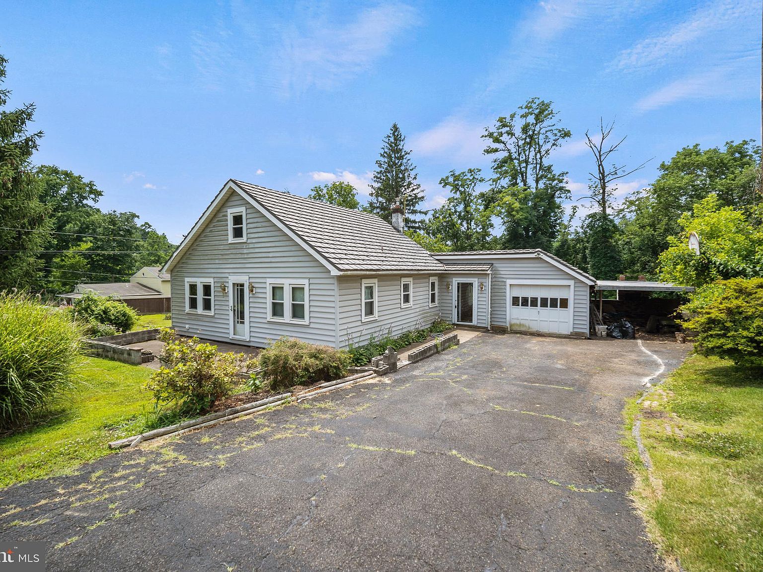 244 Bluebell Ave, Langhorne, PA 19047 | Zillow