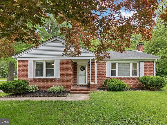 2nd image of 319 Gambrills Rd