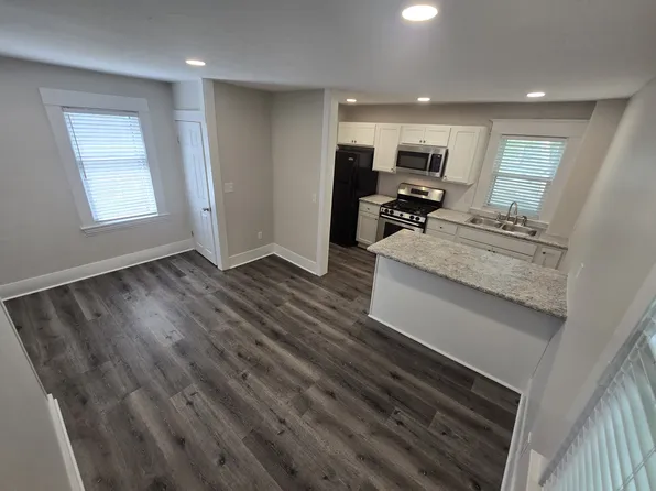 551 Crescent St NE APT 3, Grand Rapids, MI 49503