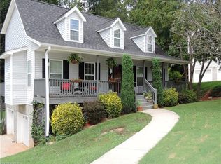 11 Grove Garden Ave, Candler, NC 28715