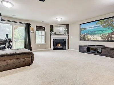 126 Kyle Dr — Photo 10