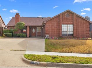 5115 Nocona Ln, Arlington, TX 76018