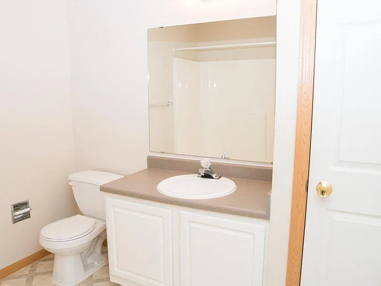 Northbrook Apartments — Photo 277