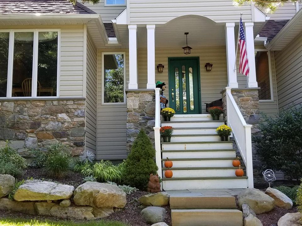 1st image of 2620 Majestic Ct