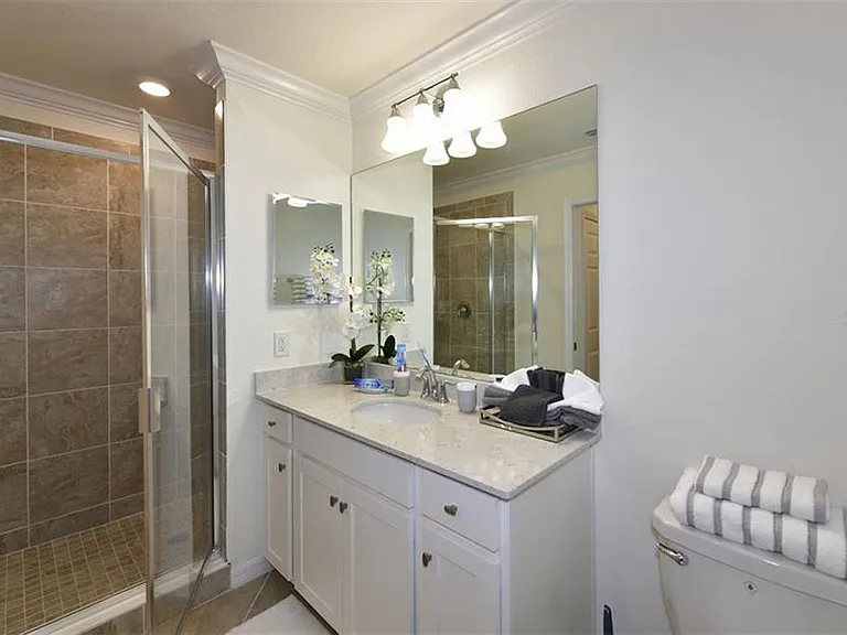 17520 Gawthrop Dr #203 — Photo 21
