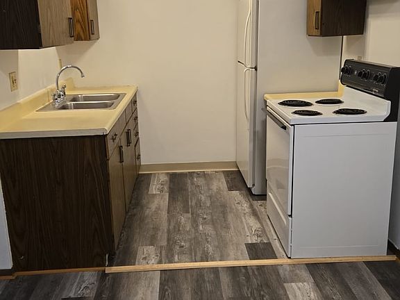 2nd image of 585 Adams Ave NW #105
