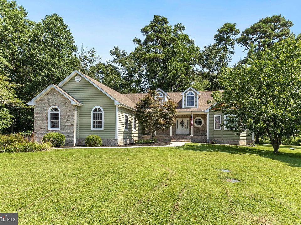 1st image of 33015 Forest Knoll Dr