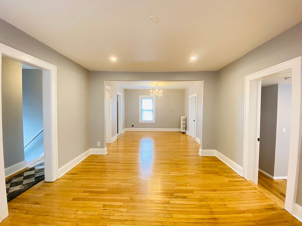 Quiet nice neighborhood! Very convenient location to all.