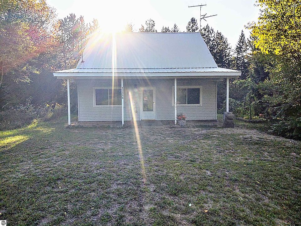12538 Shippy Rd SW, Fife Lake, MI 49633 MLS 1915402 Zillow