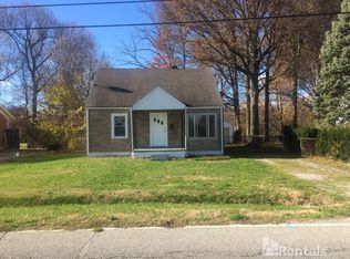 4714 Dover Rd, Louisville, KY 40216