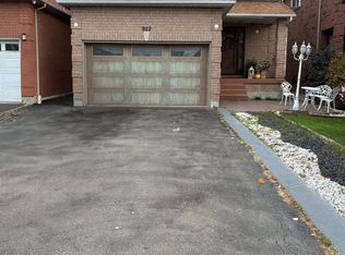 922 Mays Cres #BASEMENT, Mississauga, ON L5V 2G6
