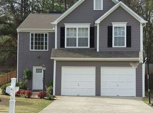 725 Manor Glen Dr, Suwanee, GA 30024