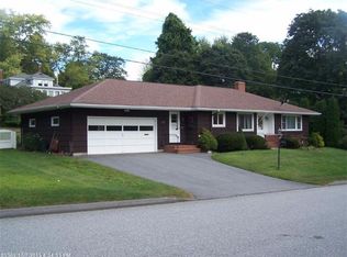 35 Cleveland Ave, Auburn, ME 04210