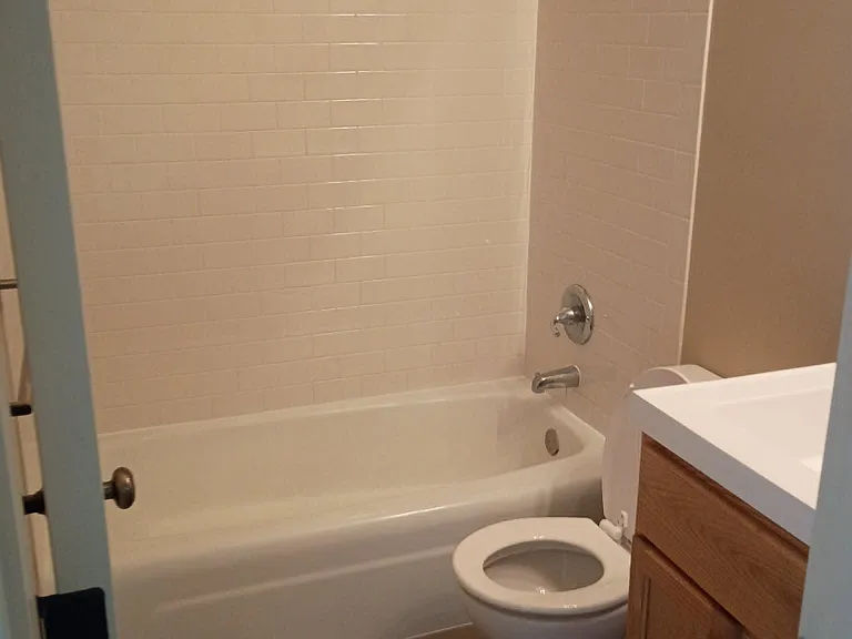 2710 NE Park St — Photo 11
