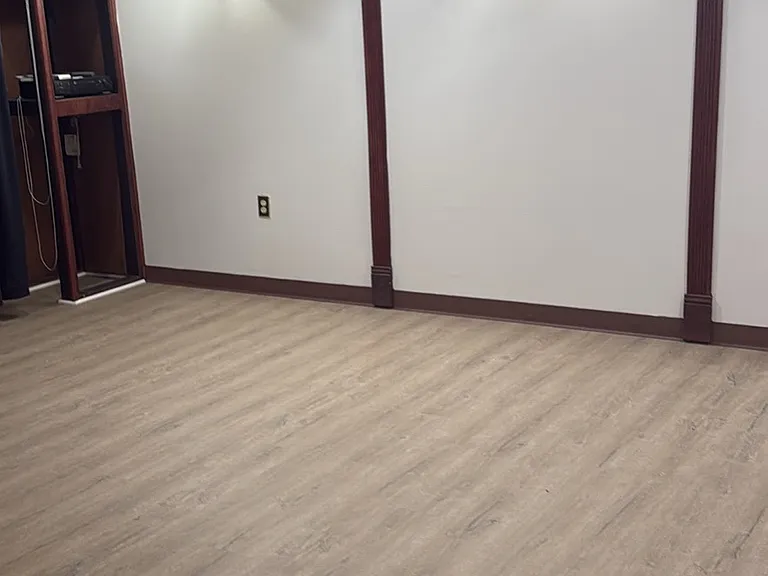 9712 Thornville Dr — Photo 2