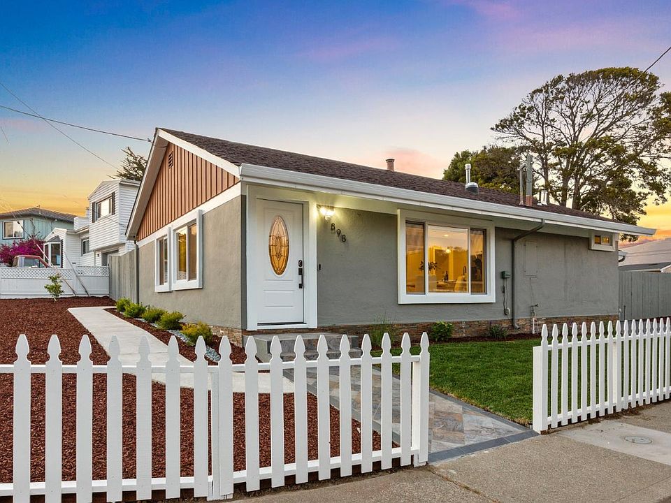 1st image of 898 Camaritas Cir