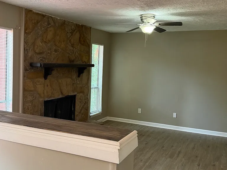 1116 Aspen Log Pl — Photo 9