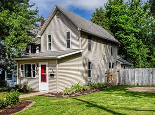 755 Chestnut St, Dubuque, IA 52001