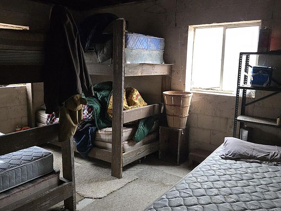 4th image of 20 Mile Rd