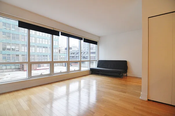 Rented by BLU Real Estate | media 20