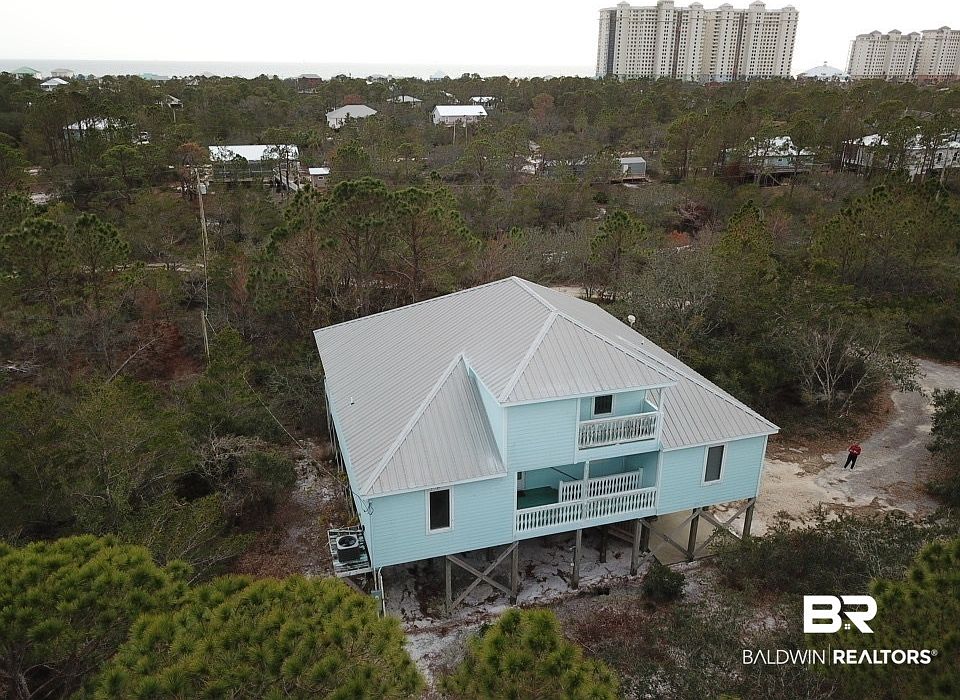 1st image of 8919 Diamond Dr