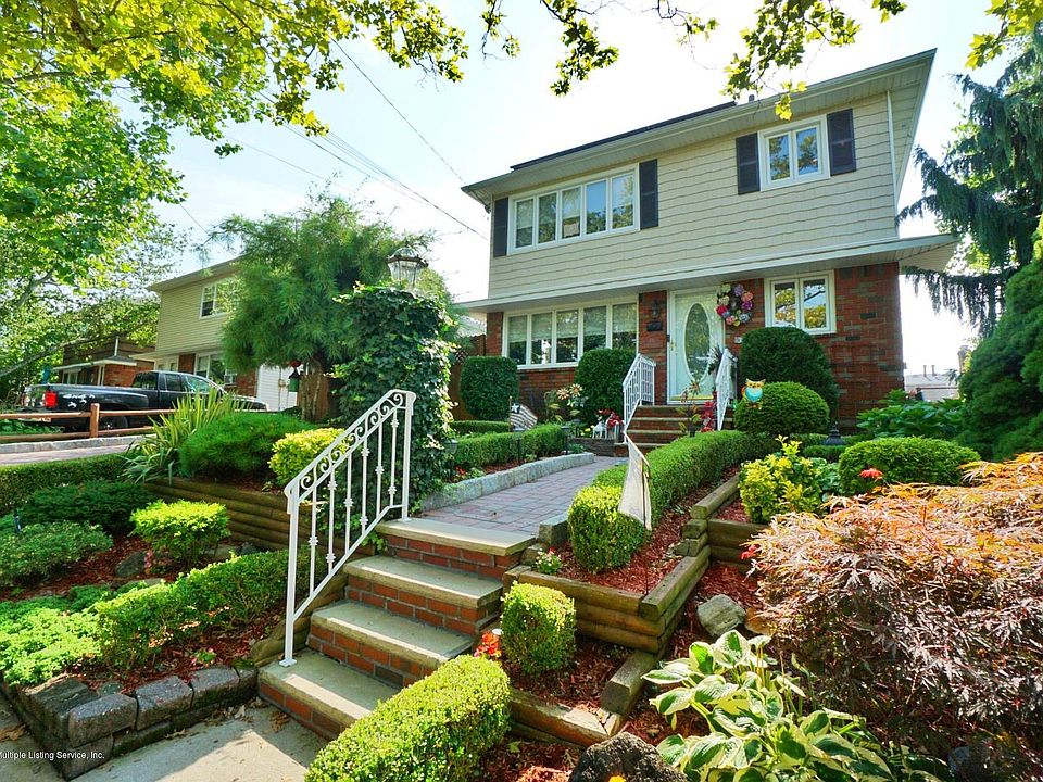 1st image of 48 Sampson Ave