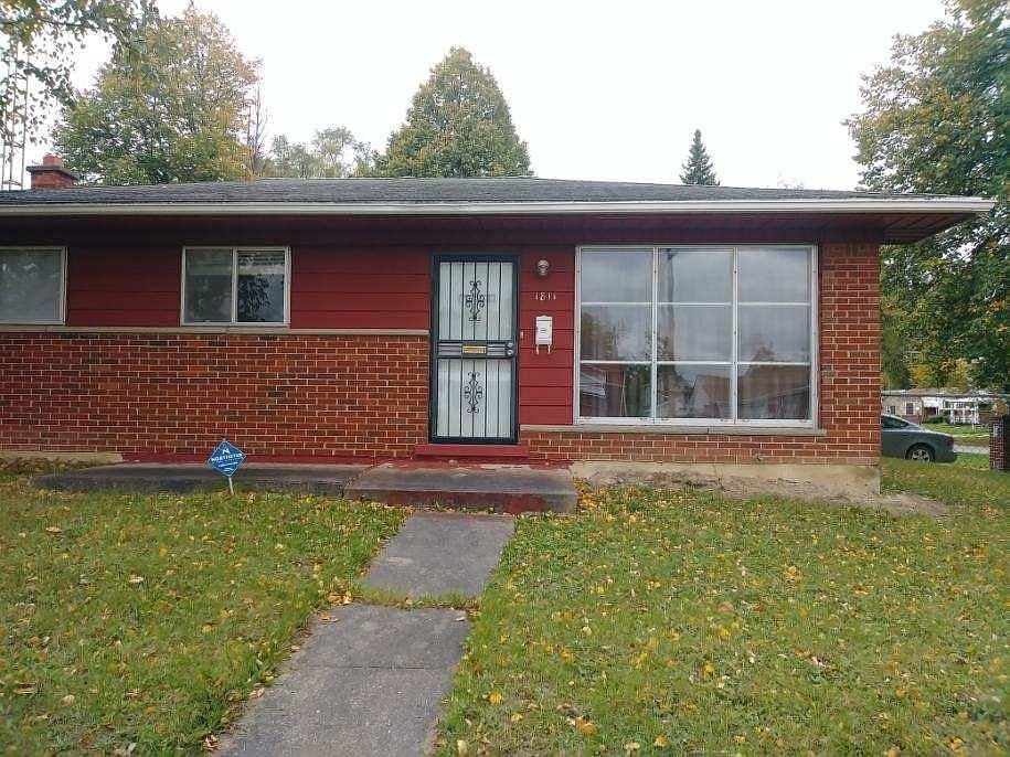 1st image of 1811 W Hobson Ave