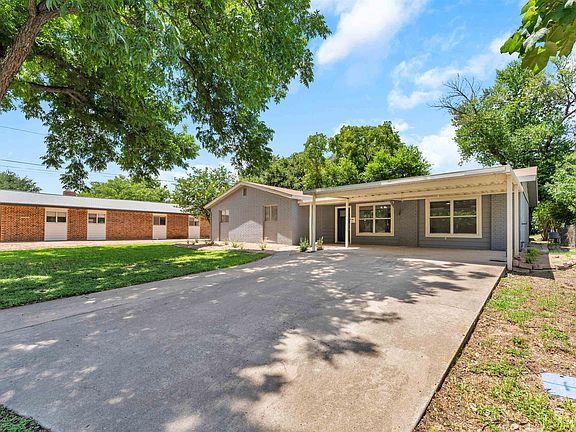 4th image of 1803 Bluebonnet Ln