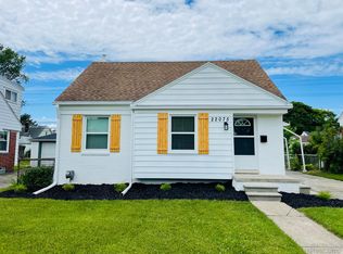 22075 Boulder Ave, Eastpointe, MI 48021