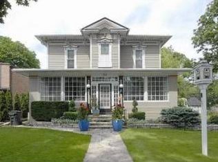 352 Linden St, Winnetka, IL