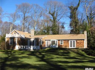 139 Piping Rock Rd, Locust Valley, NY 11560