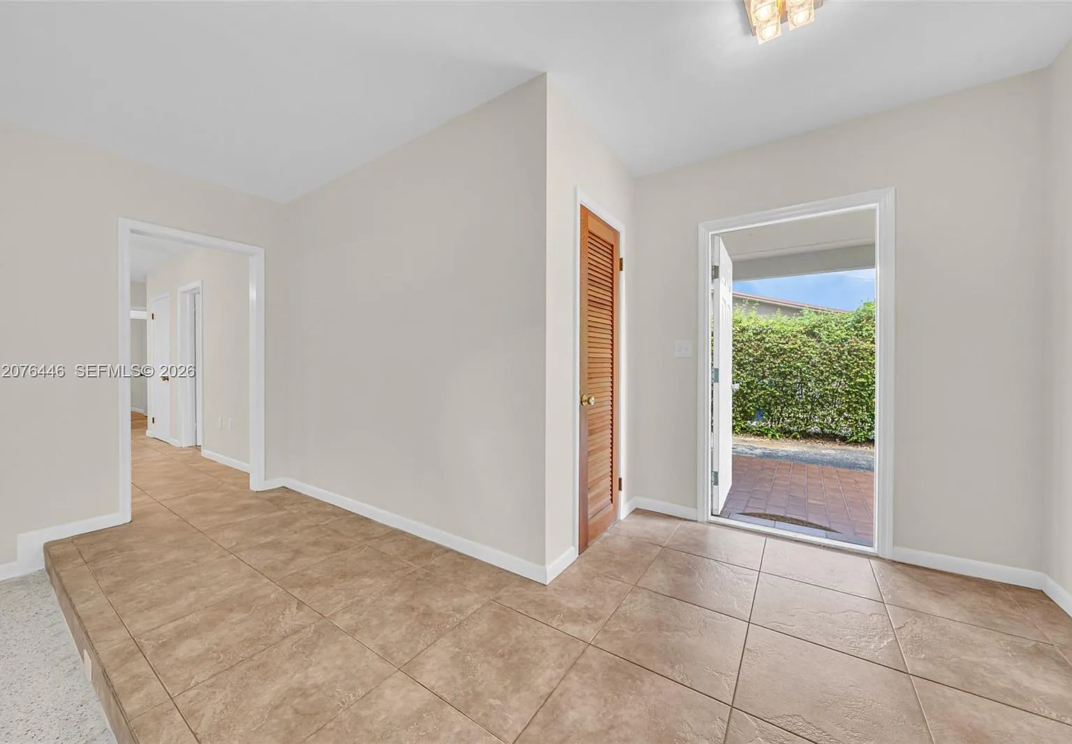 Suniland Terrace — Photo 3