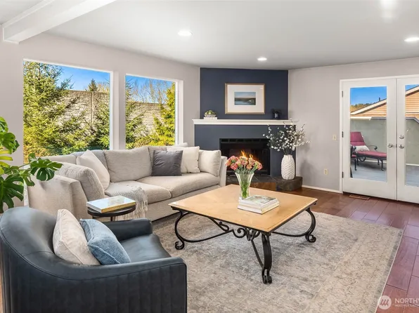 9630 NE 35th Place, Clyde Hill, WA 98004