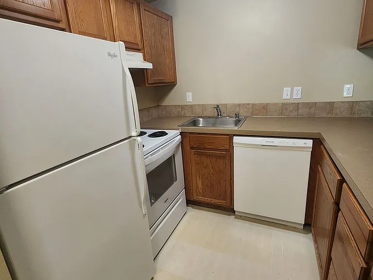 Heather Ridge, 2 Bedrooms, 1 Bathroom Apartments for Rent! — Photo 29