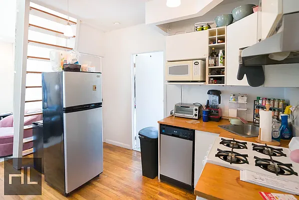 Rented by Highline Residential | media 35