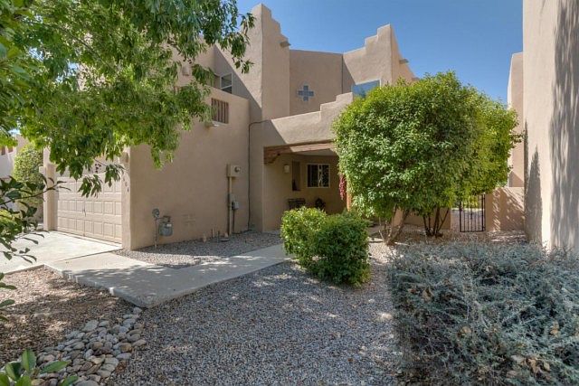 1st image of 3604 Calle Montosa Ct NW