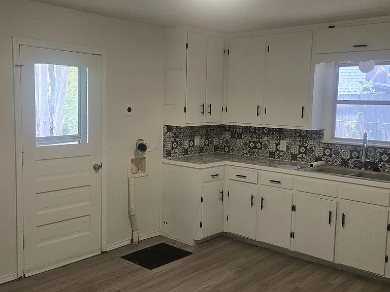 504 S Judd St — Photo 9