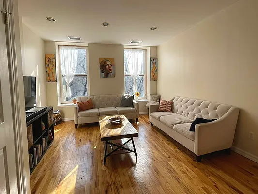 Rented by Compass | media 13