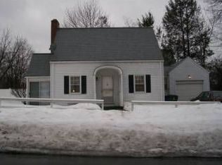 3 Gifford Rd, West Hartford, CT 06119