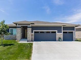 8224 Mercato Ct, West Des Moines, IA 50266