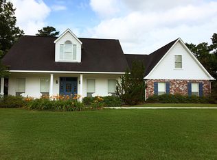 25703 Oak Hill Rd, Denham Springs, LA 70726
