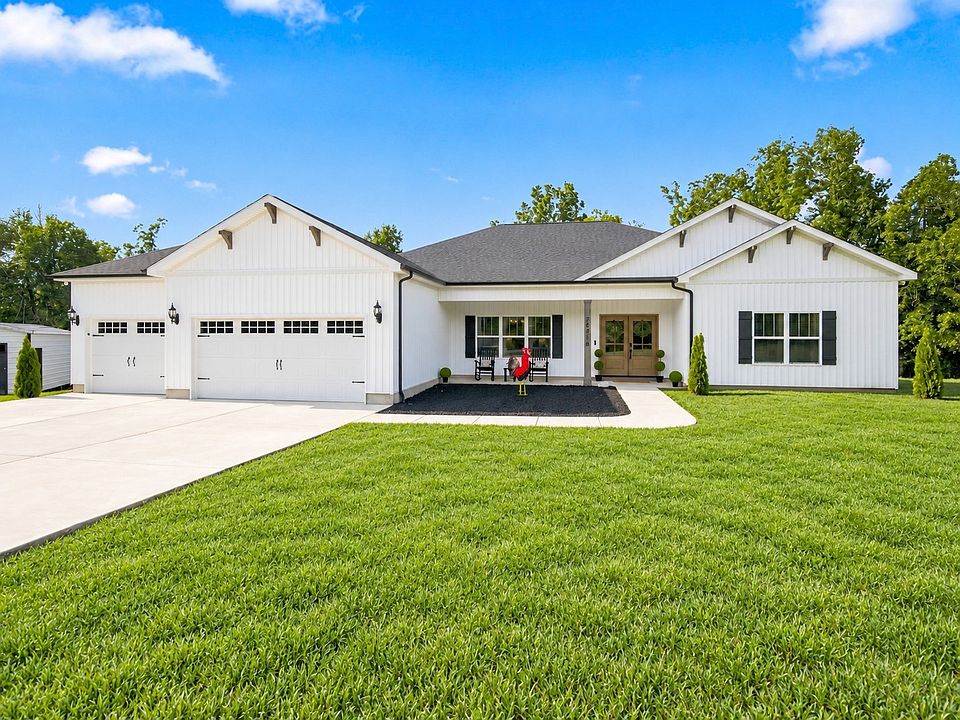 1st image of 34516 Buckner Hills Rd