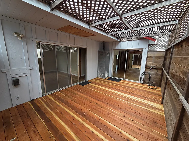 70 64th Pl — Photo 12