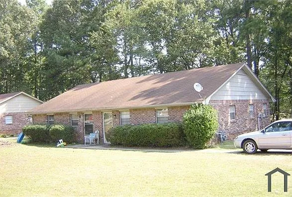8228 Glenwoods Dr